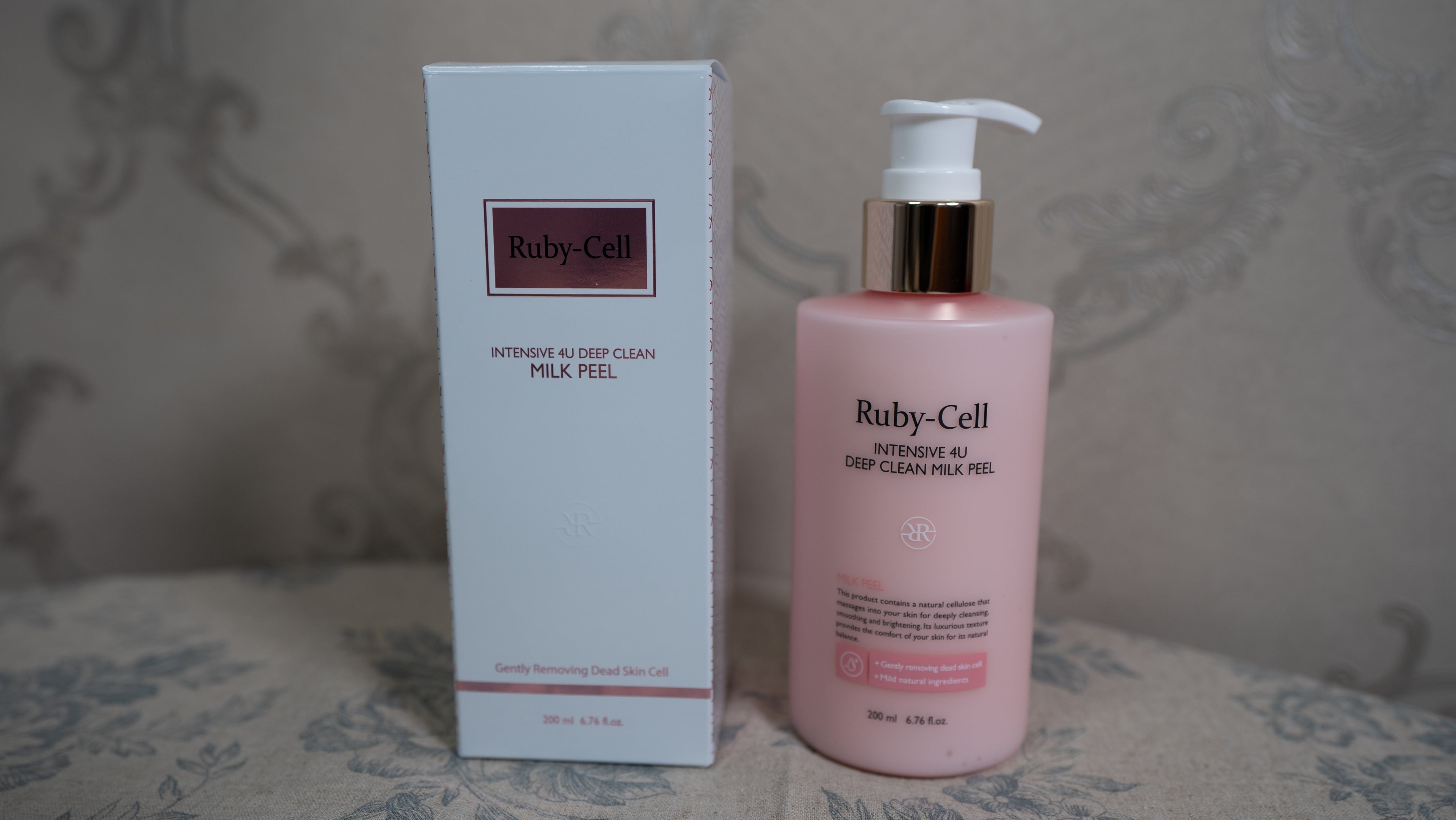 Ruby-Cell 密集 4U 深层清洁牛奶换肤